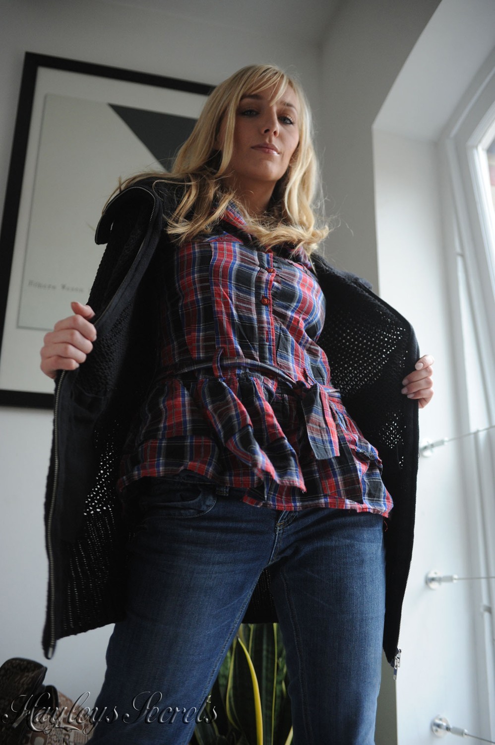 Hayley Marie Coppin In Just Arrived - Photo 00