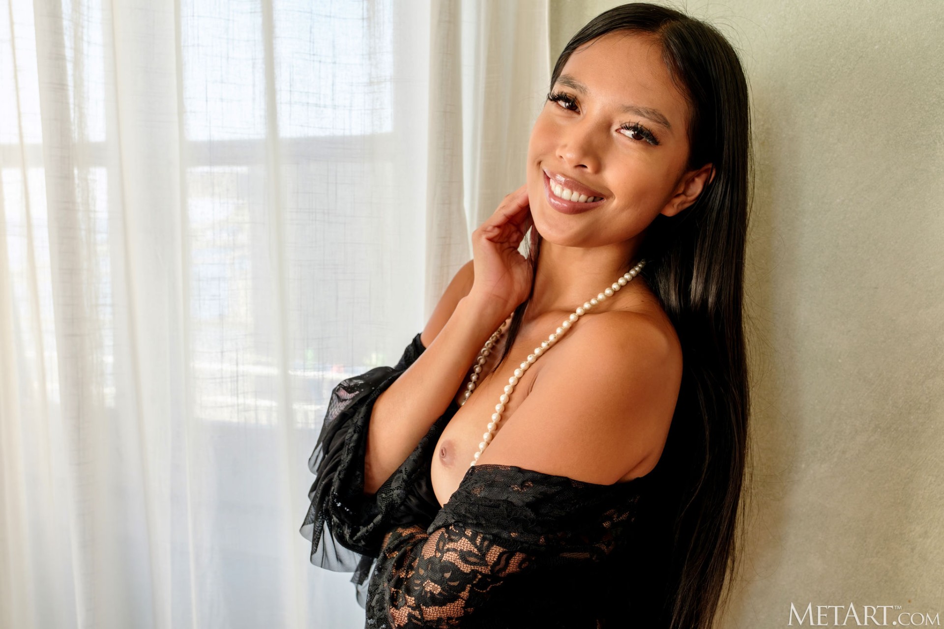 Shasha Debut Features Her Charming Smile And Legendary Body In Drawback Robes - Photo 00