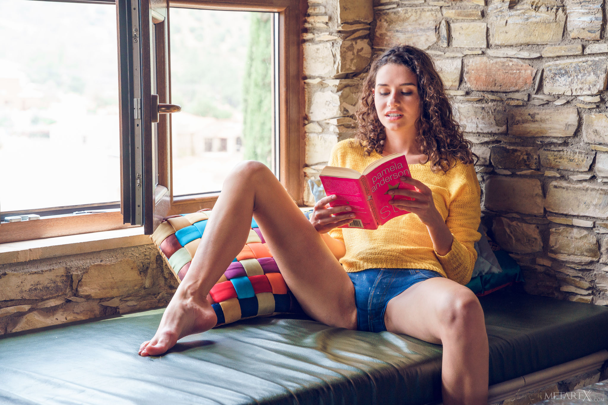 Cristin Masturbates To Orgasm - Photo 00