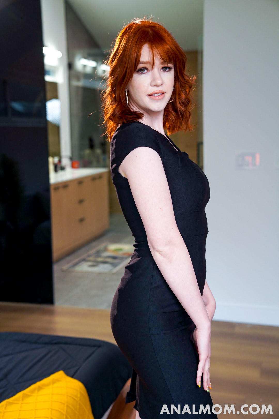 Ariel Darling Gets Anal - Photo 00