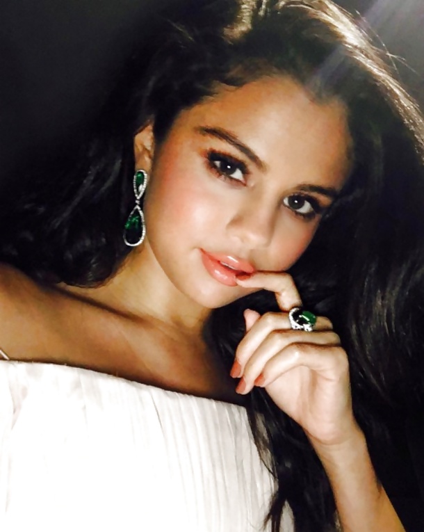 Hot Selena Gomez Pics - Photo 06