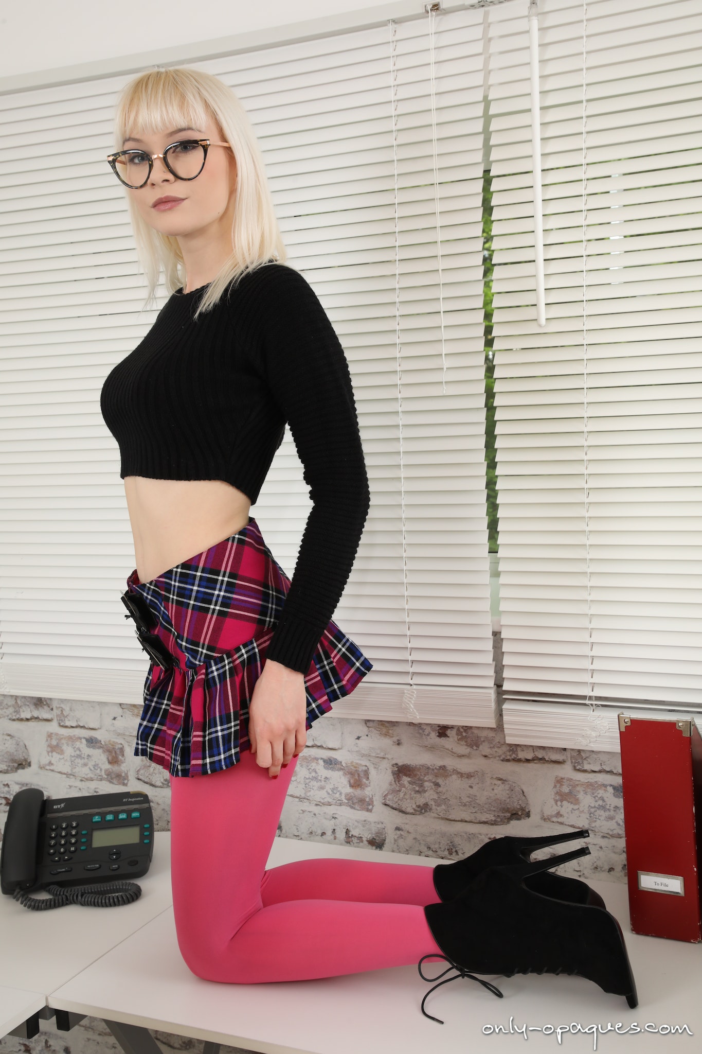 Jessica Louise In A Plaid Miniskirt - Photo 04