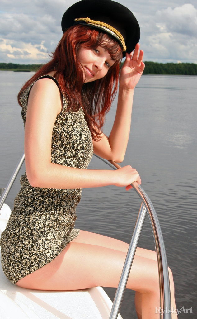 Uliss Baynes In Backstage - Photo 02