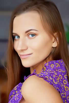 Stella Flex Reveal Her Shaved Pussy