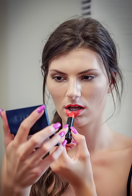 Sexy Brunette Sascha Splays Her Butterfly Lips With Fuchsia-polished Fingertips