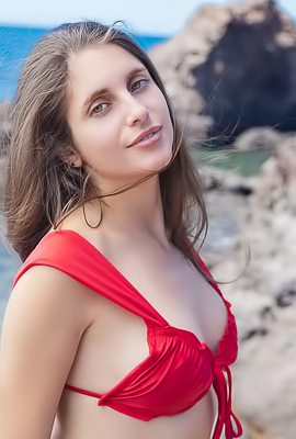 Esfinge Gorgeous Portuguese Brunette Is Soon Wonderfully Naked