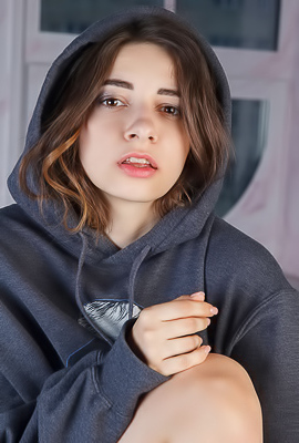 Elle Mira Naughty Babe