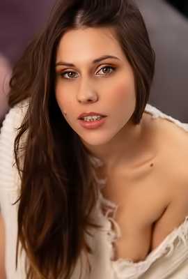 >Amber Slassh Teases With Perky Nipples And Spread Legs On The Couch