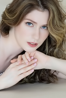 Pearl Takes Control, Hermise Diaphanous Gown A Whisper of Power